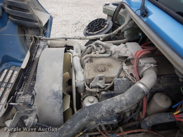 image for item DH6480 2006 Freightliner M2 truck cab and chassis