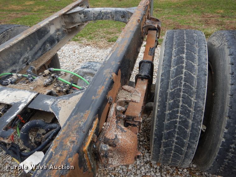 image for item DH6480 2006 Freightliner M2 truck cab and chassis