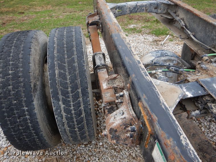 image for item DH6480 2006 Freightliner M2 truck cab and chassis