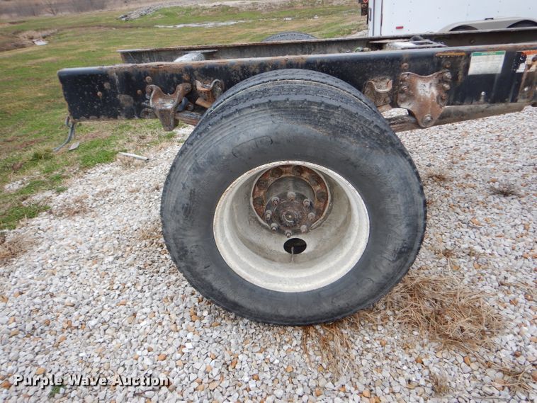 image for item DH6480 2006 Freightliner M2 truck cab and chassis