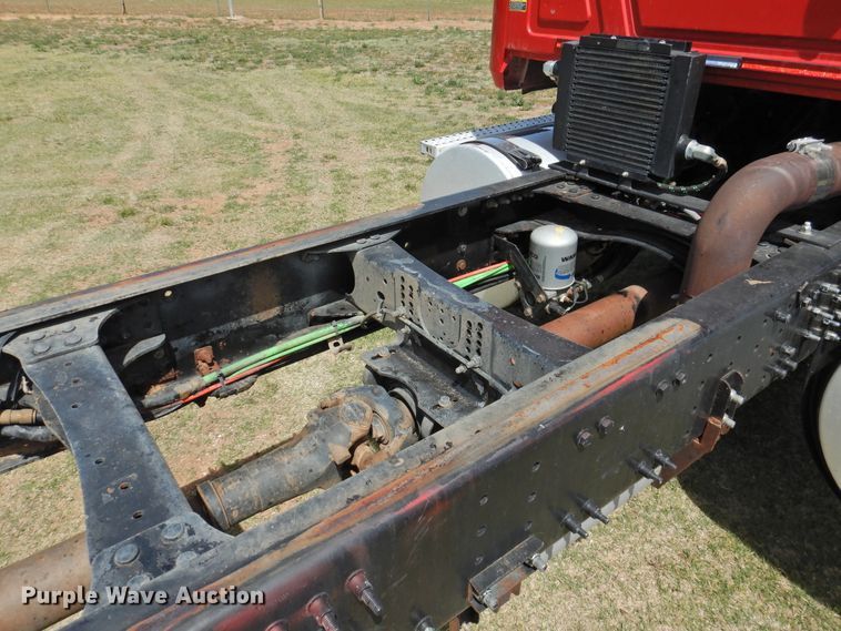 image for item DI0077 2013 Mack CHU613 truck cab and chassis