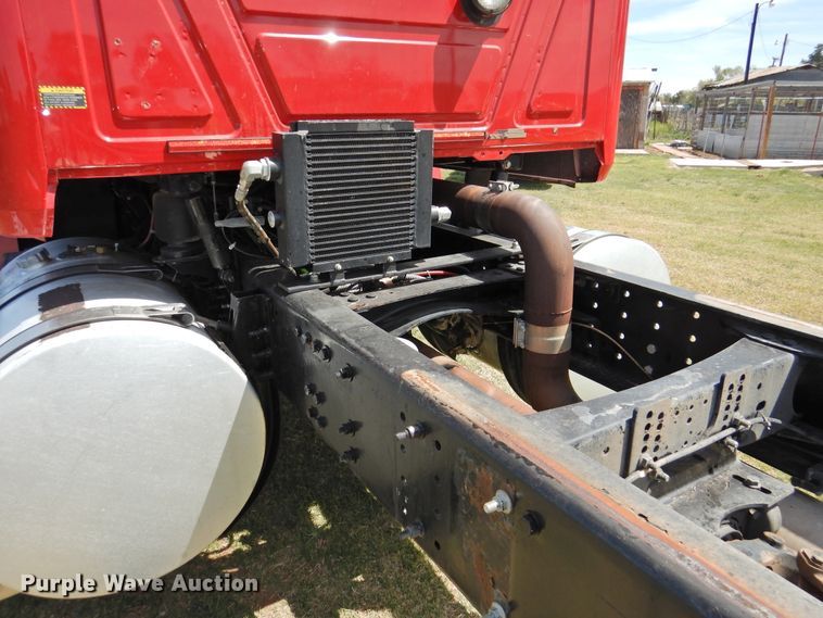 image for item DI0077 2013 Mack CHU613 truck cab and chassis