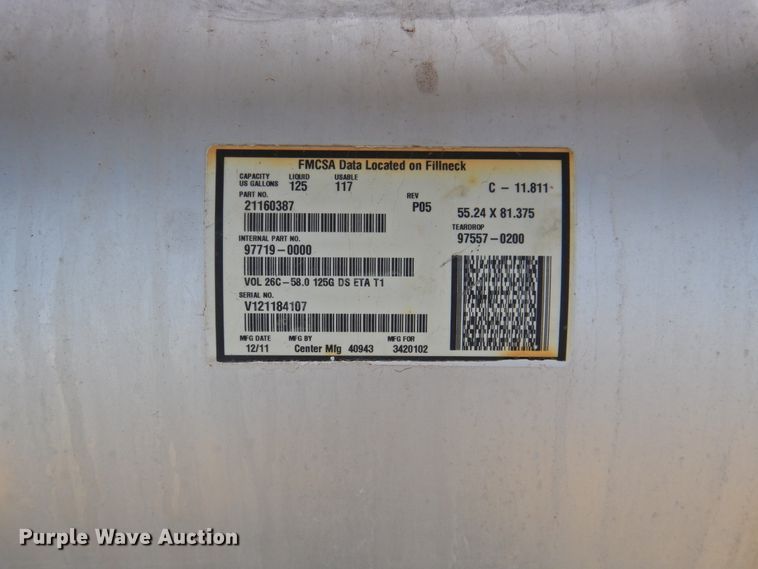 image for item DI0077 2013 Mack CHU613 truck cab and chassis