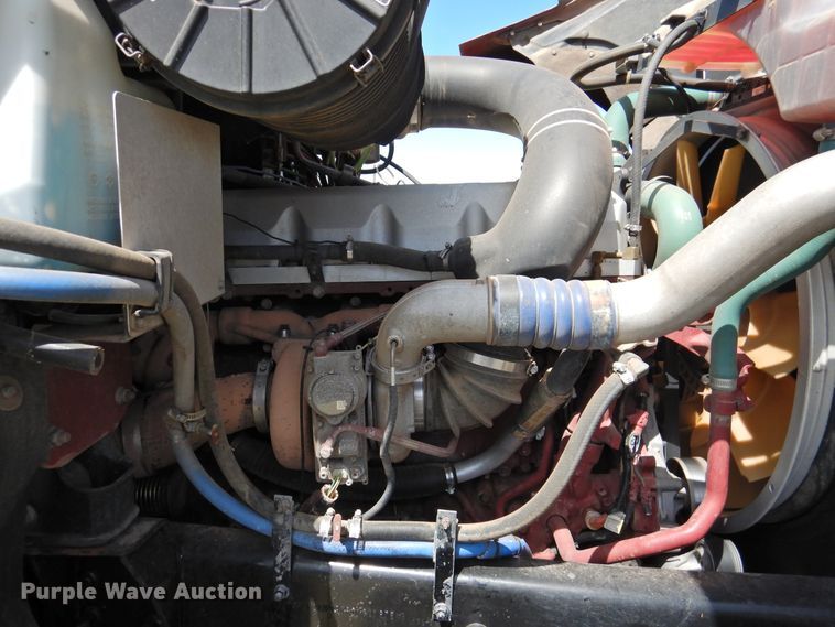 image for item DI0077 2013 Mack CHU613 truck cab and chassis