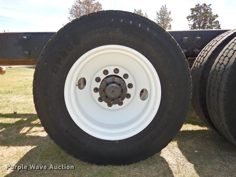 image for item DI0077 2013 Mack CHU613 truck cab and chassis