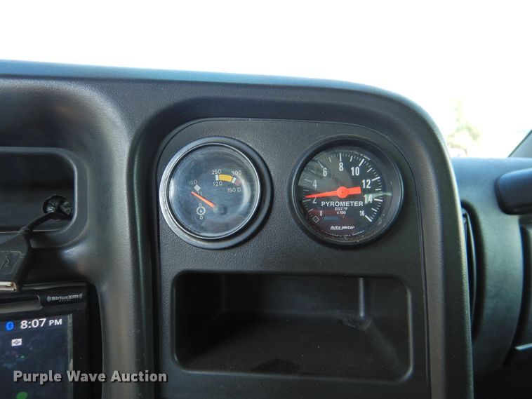 image for item DI0078 2005 GMC C4500 Crew Cab flatbed truck