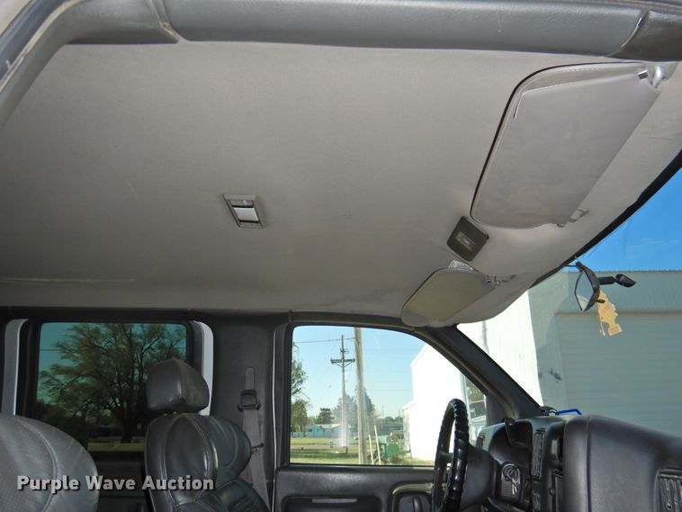 image for item DI0078 2005 GMC C4500 Crew Cab flatbed truck