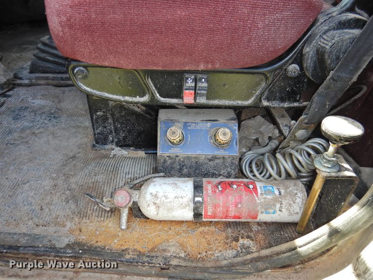 image for item DI0085 1992 Peterbilt 357 grain truck