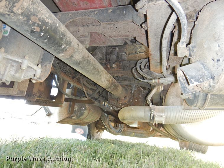 image for item DI0085 1992 Peterbilt 357 grain truck