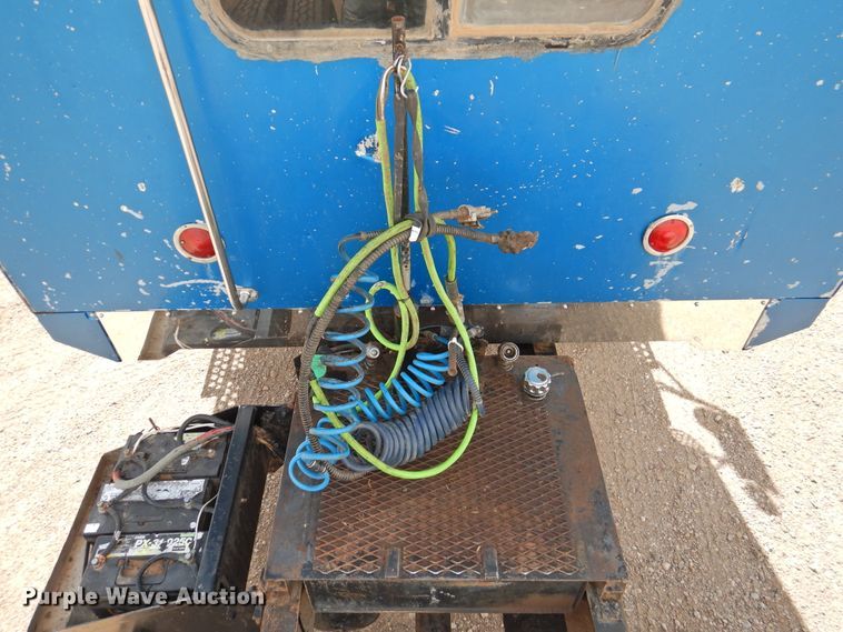 image for item DI0104 2000 Western Star 4964FX semi truck