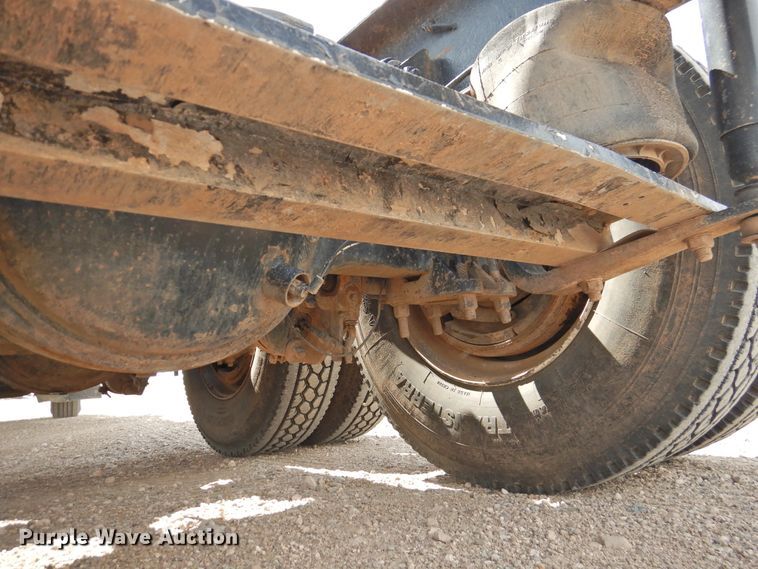 image for item DI0104 2000 Western Star 4964FX semi truck