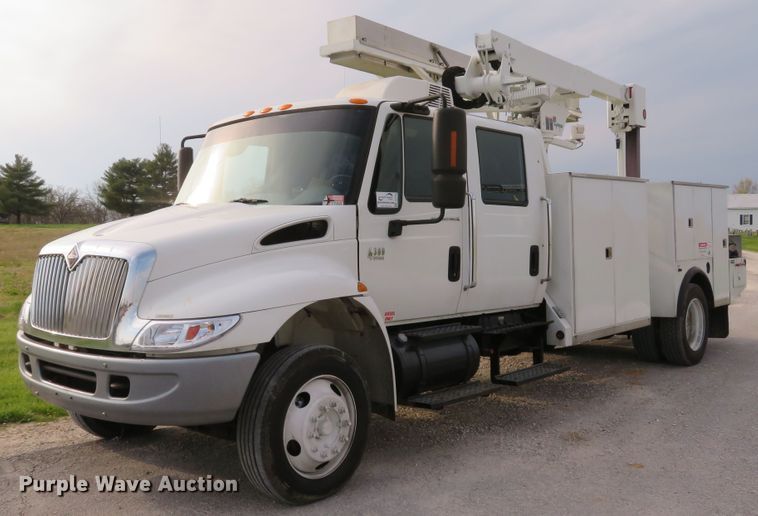 image for item DI2134 2003 International 4300 Crew Cab x-ray truck