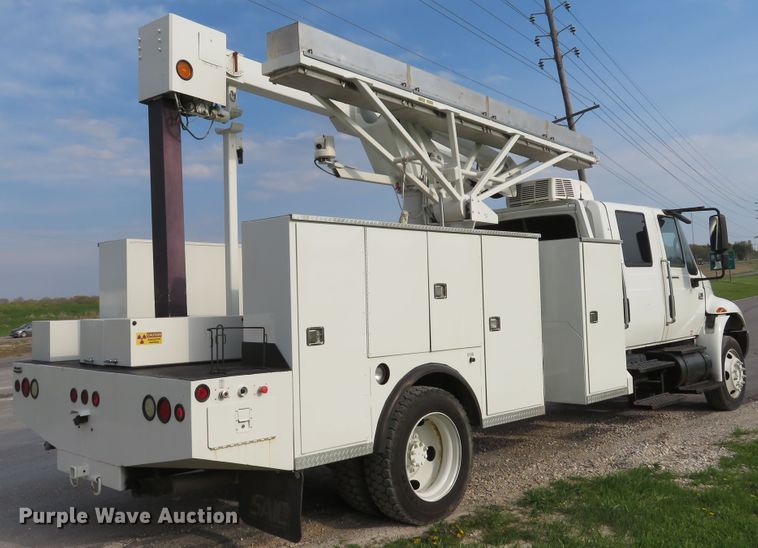 image for item DI2134 2003 International 4300 Crew Cab x-ray truck