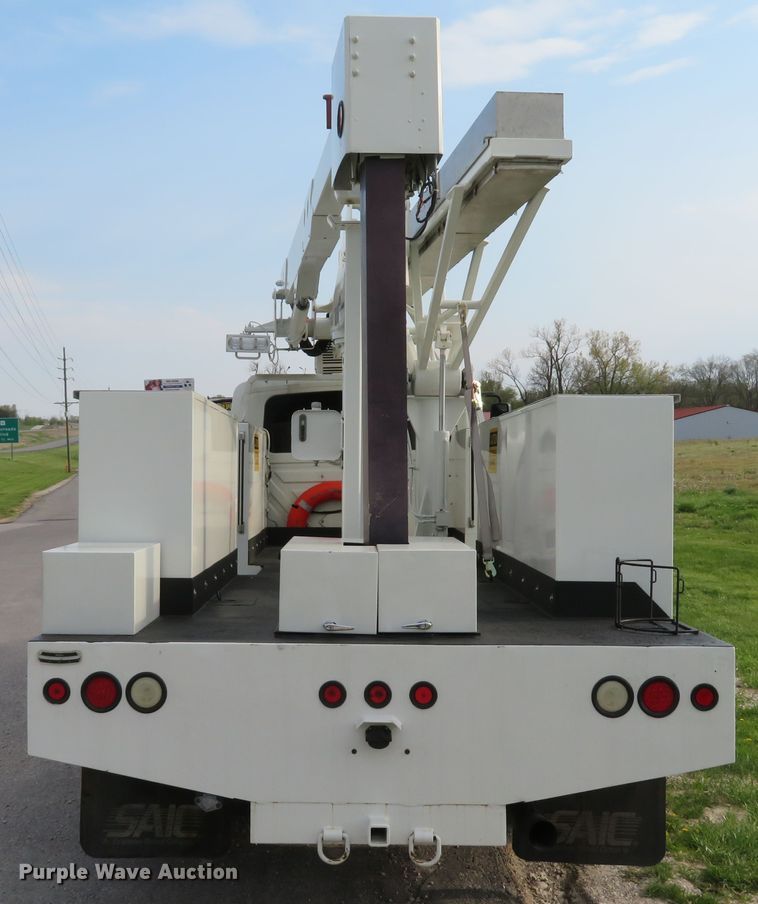 image for item DI2134 2003 International 4300 Crew Cab x-ray truck