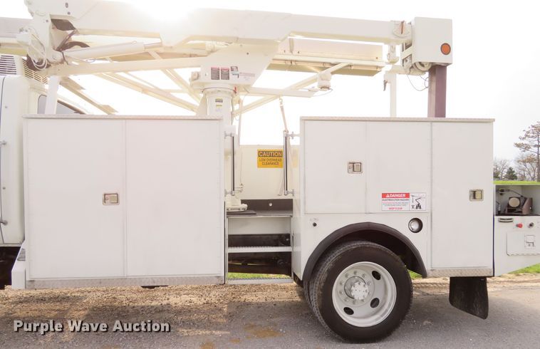 image for item DI2134 2003 International 4300 Crew Cab x-ray truck