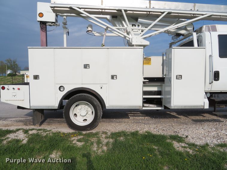 image for item DI2134 2003 International 4300 Crew Cab x-ray truck