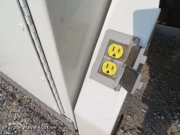 image for item DI2134 2003 International 4300 Crew Cab x-ray truck