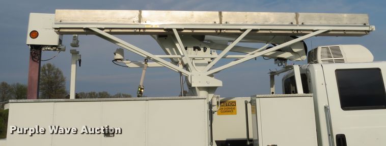 image for item DI2134 2003 International 4300 Crew Cab x-ray truck