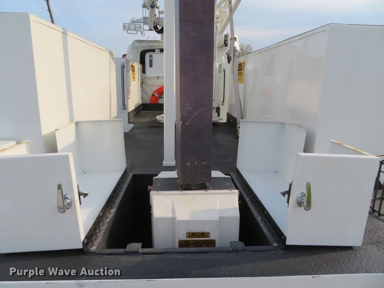 image for item DI2134 2003 International 4300 Crew Cab x-ray truck