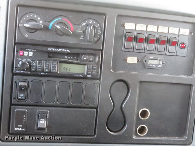 image for item DI2134 2003 International 4300 Crew Cab x-ray truck