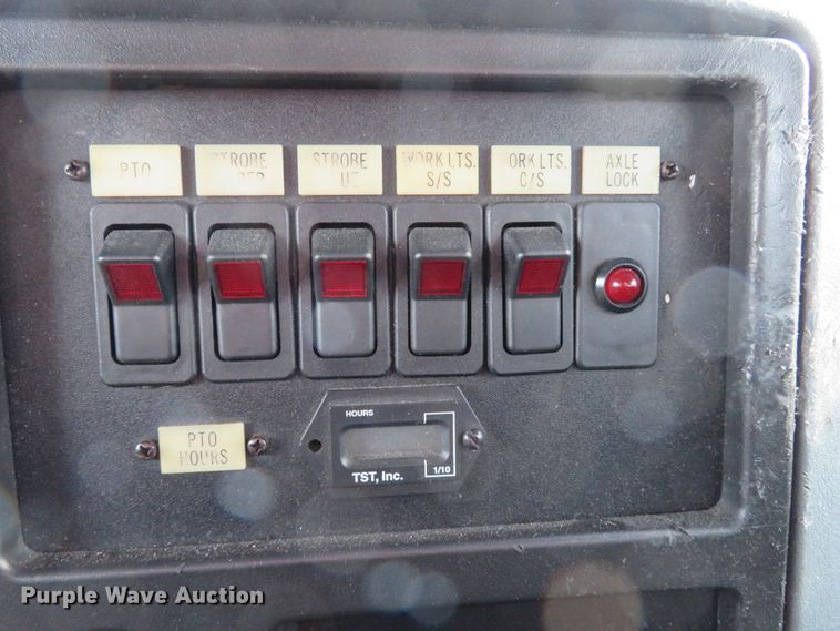 image for item DI2134 2003 International 4300 Crew Cab x-ray truck