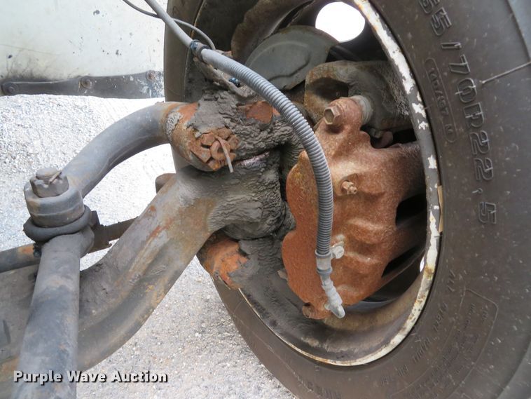 image for item DI2134 2003 International 4300 Crew Cab x-ray truck