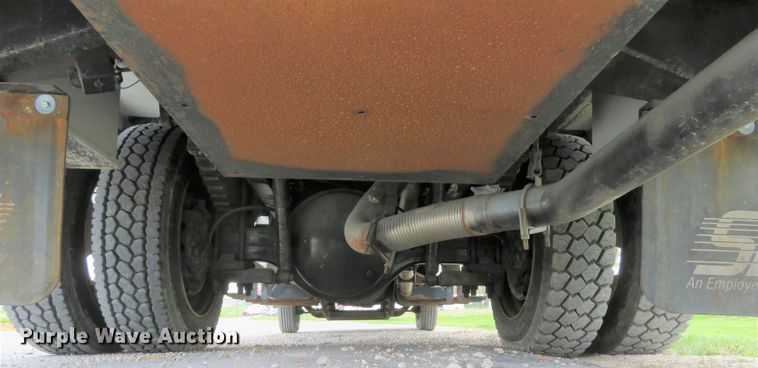 image for item DI2134 2003 International 4300 Crew Cab x-ray truck