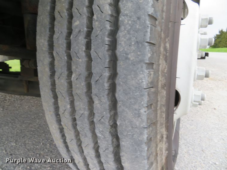 image for item DI2134 2003 International 4300 Crew Cab x-ray truck