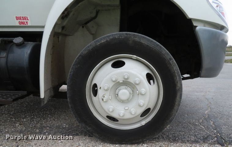 image for item DI2134 2003 International 4300 Crew Cab x-ray truck