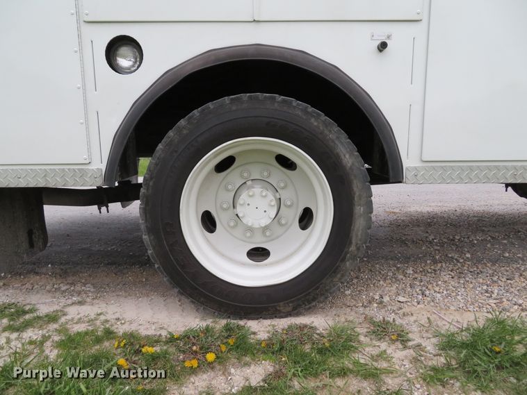 image for item DI2134 2003 International 4300 Crew Cab x-ray truck