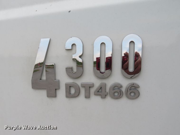 image for item DI2134 2003 International 4300 Crew Cab x-ray truck