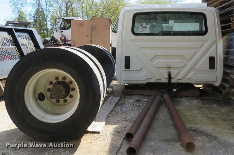 image for item DI2165 2017 International 4300 truck parts