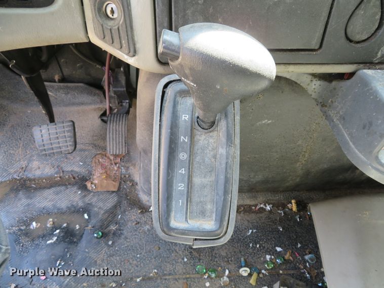 image for item DI2165 2017 International 4300 truck parts