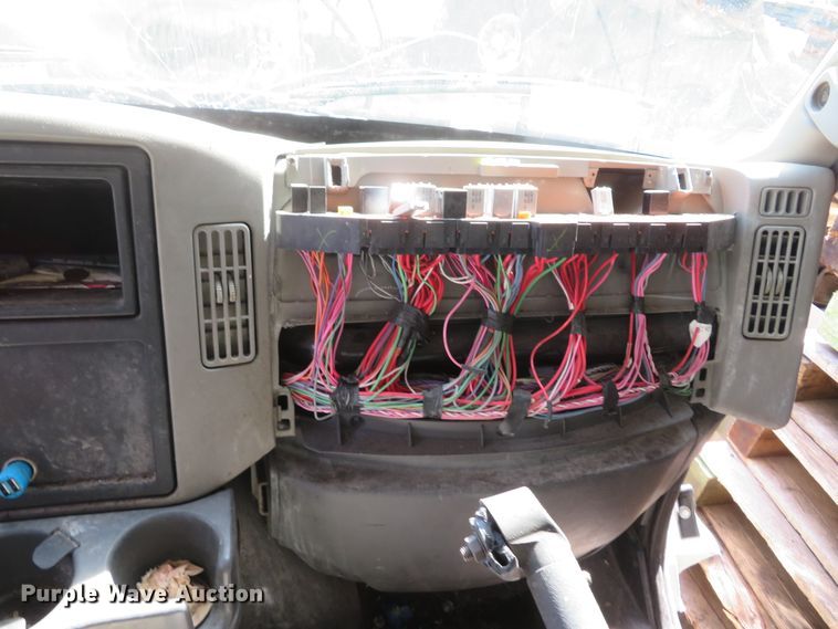 image for item DI2165 2017 International 4300 truck parts