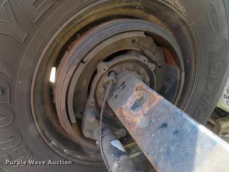 image for item DI2165 2017 International 4300 truck parts