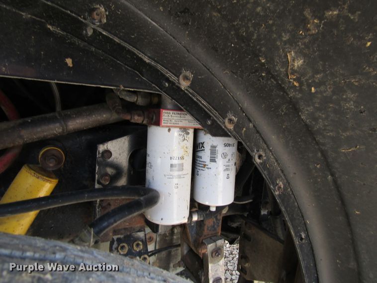 image for item FD9416 2003 Peterbilt 379 semi truck