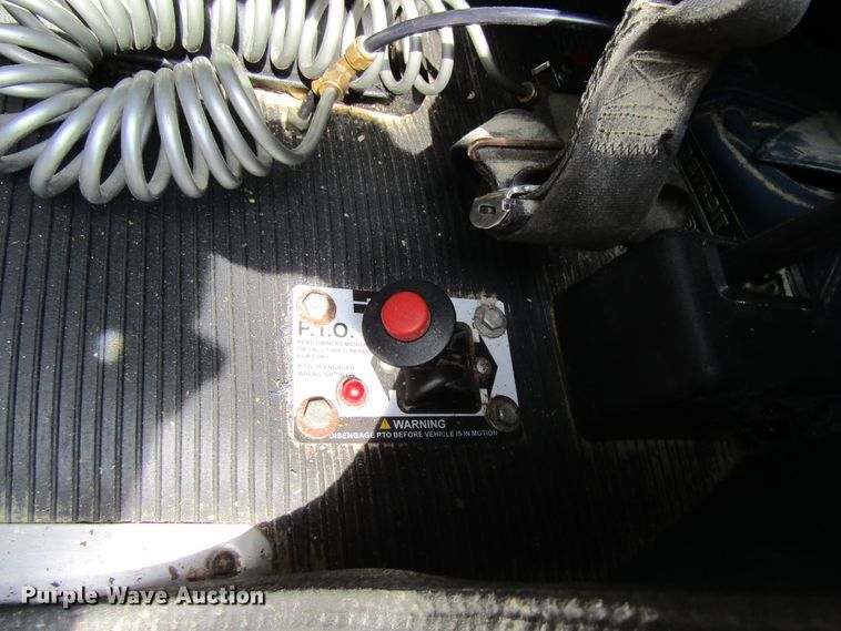 image for item FD9416 2003 Peterbilt 379 semi truck