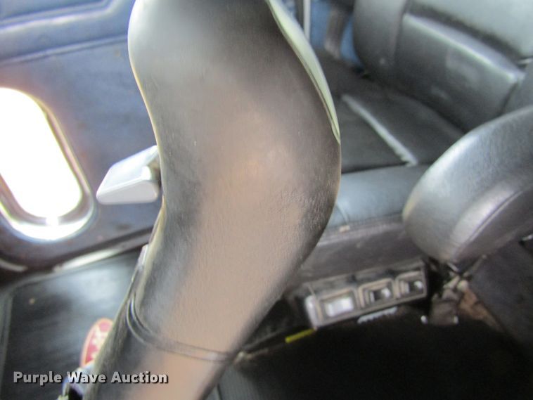 image for item FD9416 2003 Peterbilt 379 semi truck