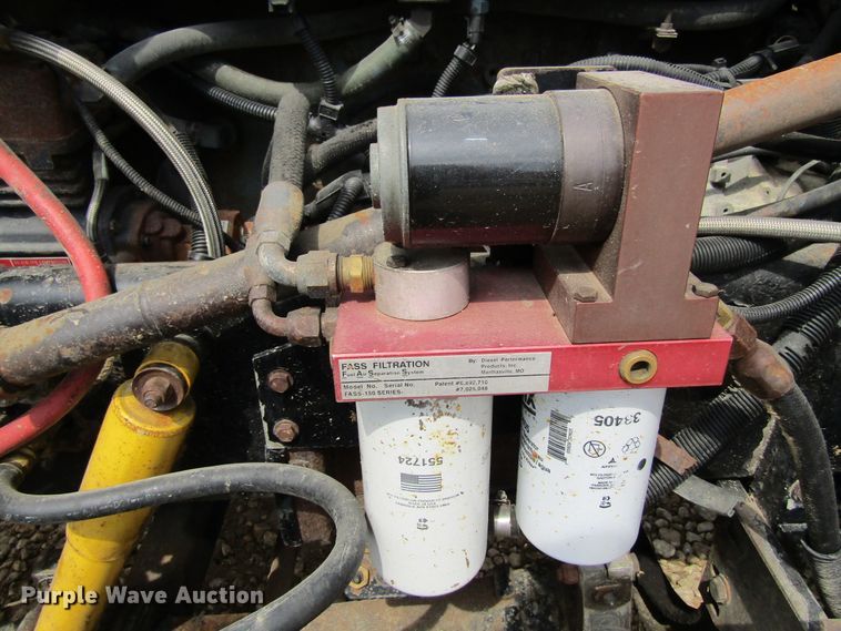 image for item FD9416 2003 Peterbilt 379 semi truck