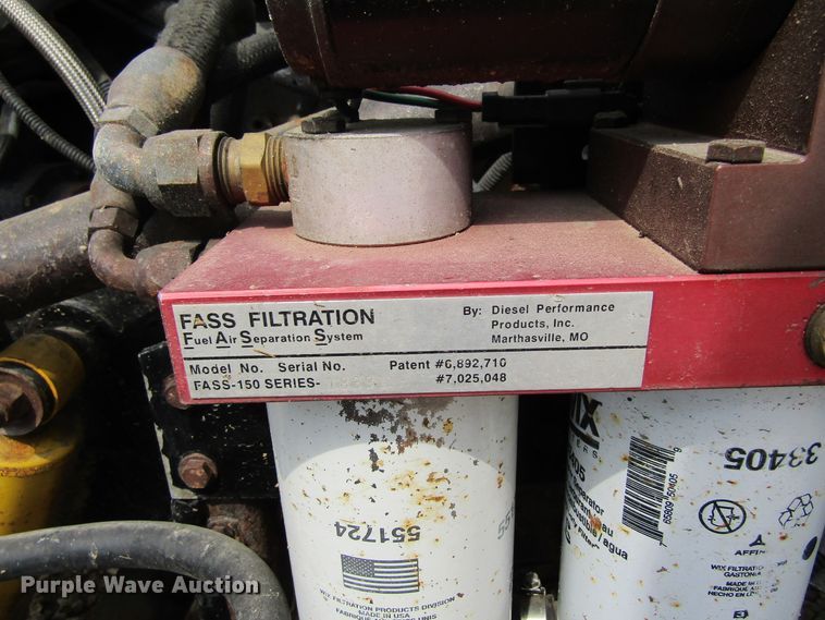 image for item FD9416 2003 Peterbilt 379 semi truck