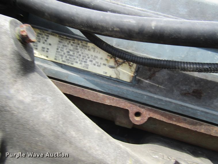 image for item FD9416 2003 Peterbilt 379 semi truck