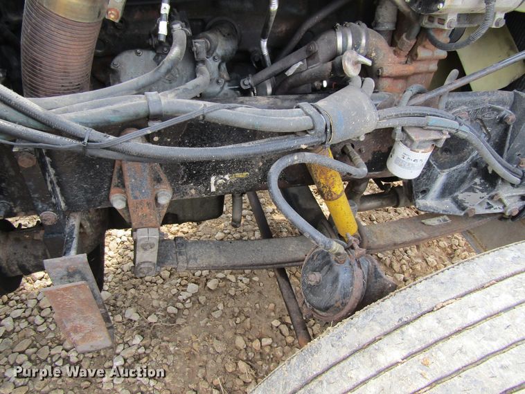 image for item FD9416 2003 Peterbilt 379 semi truck