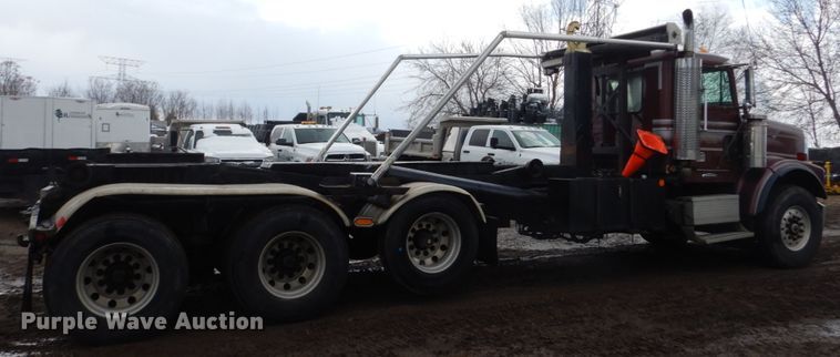 image for item FX9078 1998 Freightliner FLD hook lift container truck