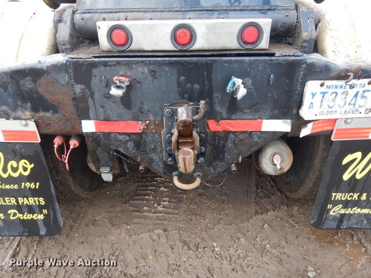 image for item FX9078 1998 Freightliner FLD hook lift container truck