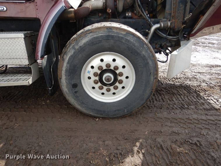 image for item FX9078 1998 Freightliner FLD hook lift container truck