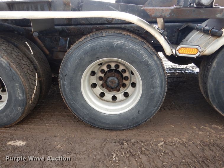 image for item FX9078 1998 Freightliner FLD hook lift container truck