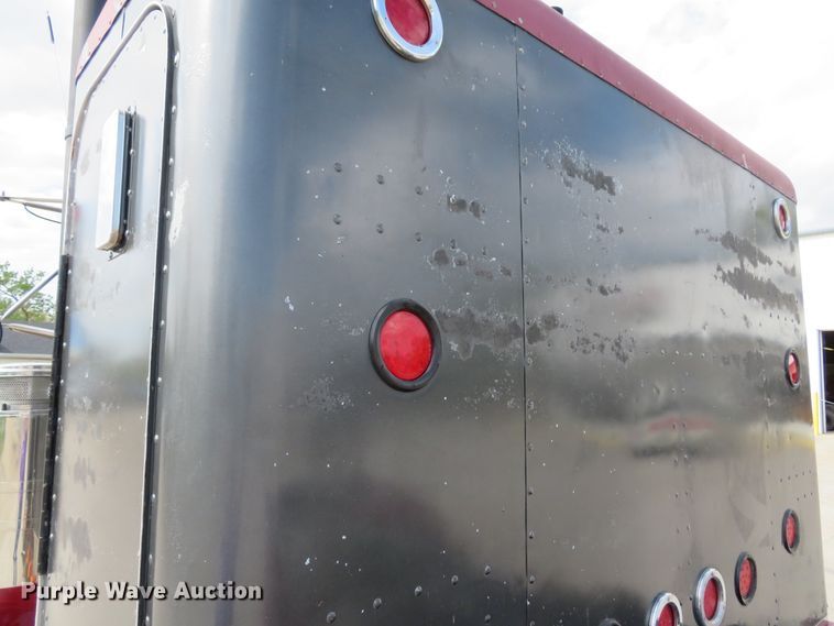 image for item GB9955 1992 Peterbilt 379 semi truck