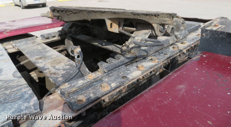 image for item GB9955 1992 Peterbilt 379 semi truck