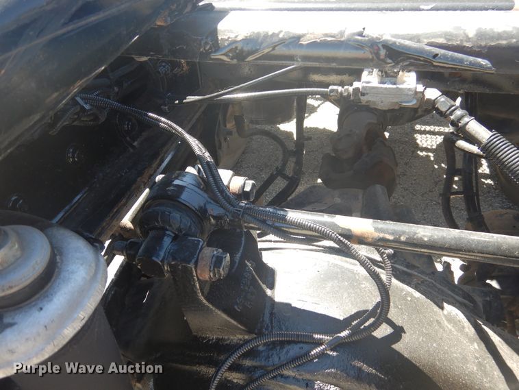 image for item GE9396 2010 Peterbilt 389 semi truck