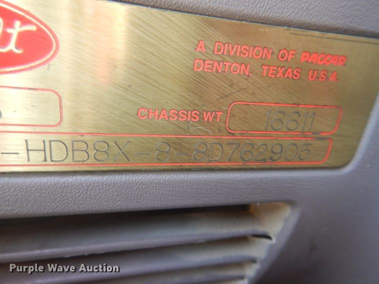 image for item GE9397 2008 Peterbilt 386 semi truck